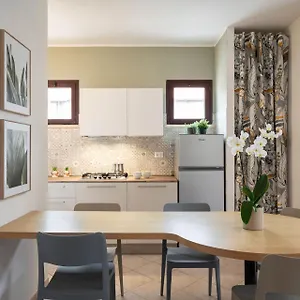 https://le-case-di-salvia.it-tuscanyhotel.com