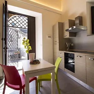 https://la-palma-studios.catania-hotels.net